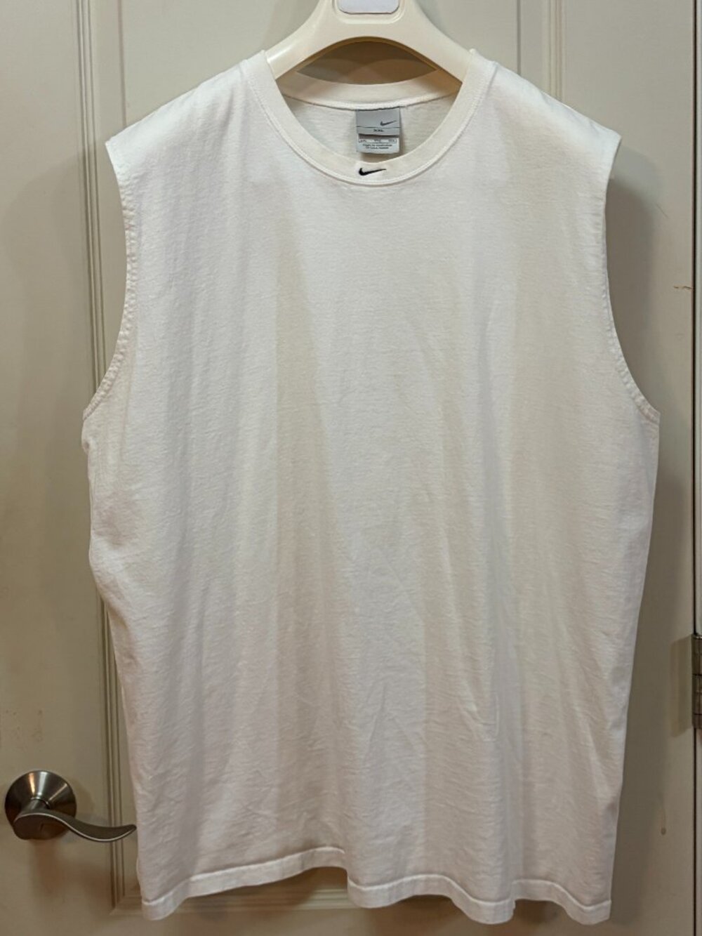 Nike Men's Size XXL 100% Cotton Sleeveless Crew Neck Athletic Shirt. White